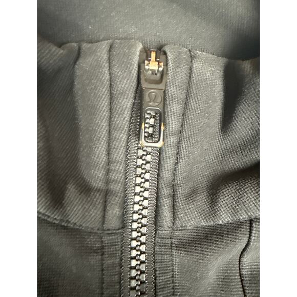 Lululemon sojourn warpstreme jacket men’s M - Picture 8 of 15